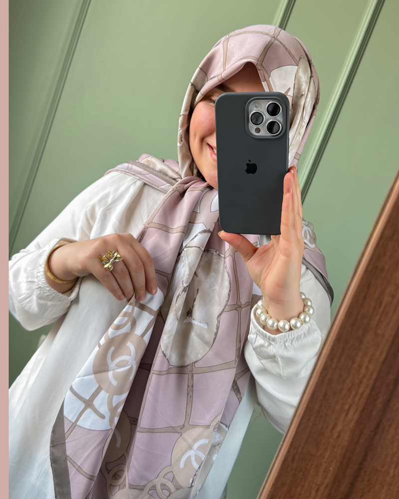 IMG_3730 روسری ابریشم توییل شنل گل 2 - Image 1