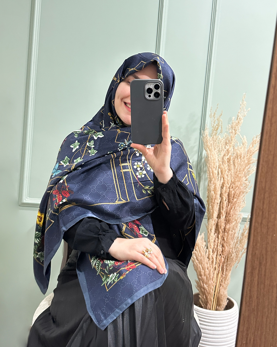 IMG_0053 روسری ابریشم گوچی گل - Image 1